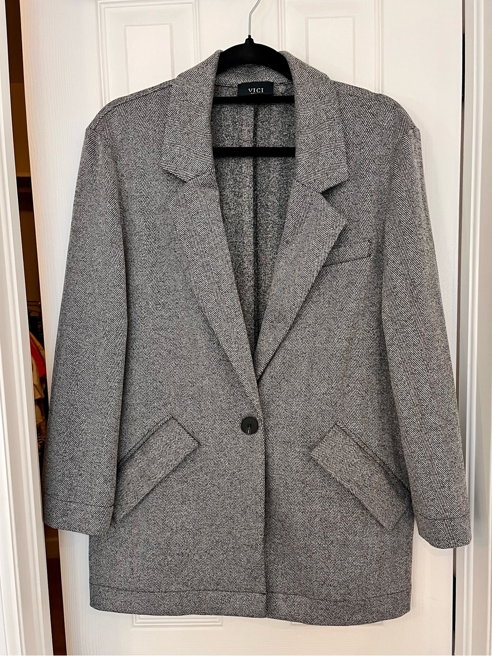 VICI - Small Black & White Herringbone Oversized Blazer (sz 8-12)